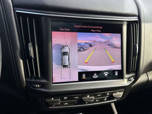 Used 2022 Maserati Levante GT image 19