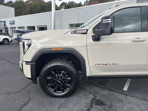 New 2026 GMC Sierra 2500 AT4 w/ AT4 Premium Plus Package image 7