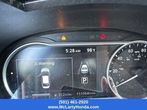 Used 2020 Nissan Versa SV FWD image 7