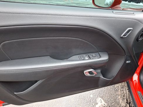 Used 2021 Dodge Challenger GT w/ Plus Package image 10