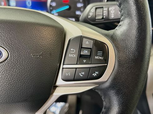 Used 2023 Ford Explorer XLT w/ Equipment Group 202A RWD image 15