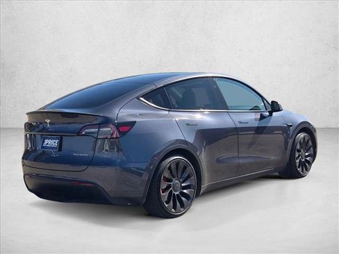 Used 2023 Tesla Model Y Performance image 5