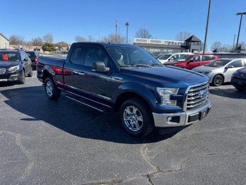 Used 2017 Ford F150 XLT w/ Equipment Group 302A Luxury image 7