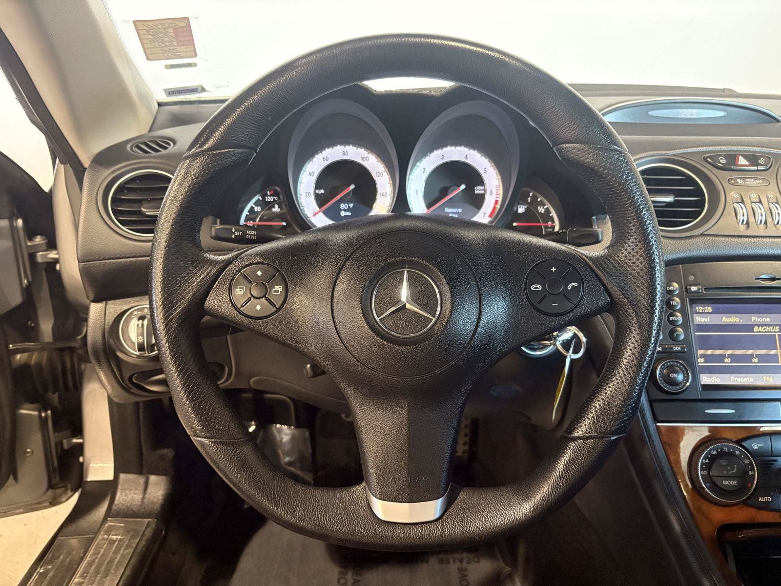 Used 2009 Mercedes-Benz SL 550 image 17