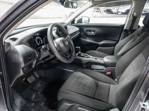 Used 2025 Honda HR-V LX image 17