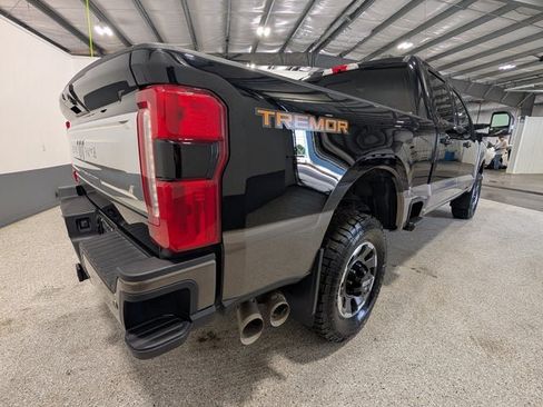 Used 2023 Ford F250 King Ranch w/ Tremor Off-Road Package AWD/4WD image 3
