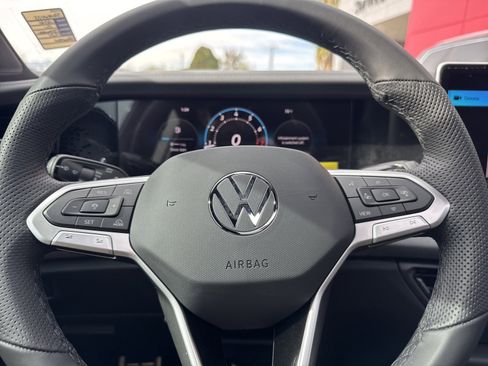 New 2026 Volkswagen Tiguan SE R-Line FWD image 26