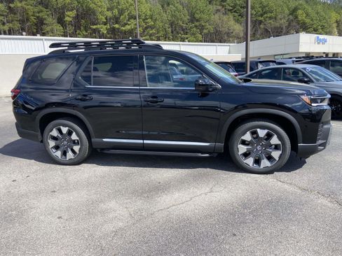 New 2026 Honda Pilot Elite image 2