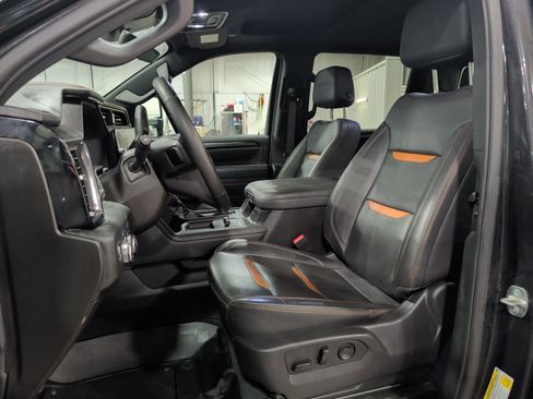 Used 2025 GMC Sierra 3500 AT4 w/ AT4 Premium Plus Package image 8