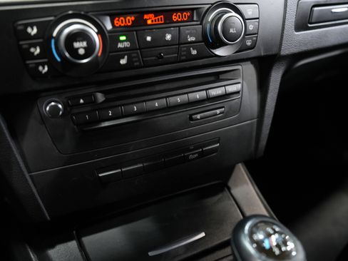 Used 2011 BMW M3 Sedan image 49