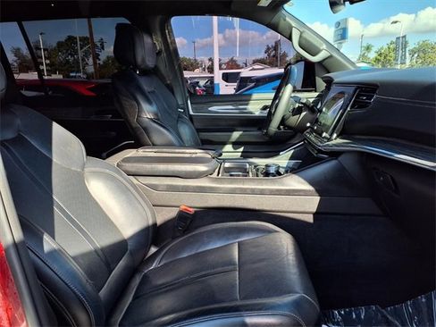 Used 2022 Jeep Wagoneer Series II image 27