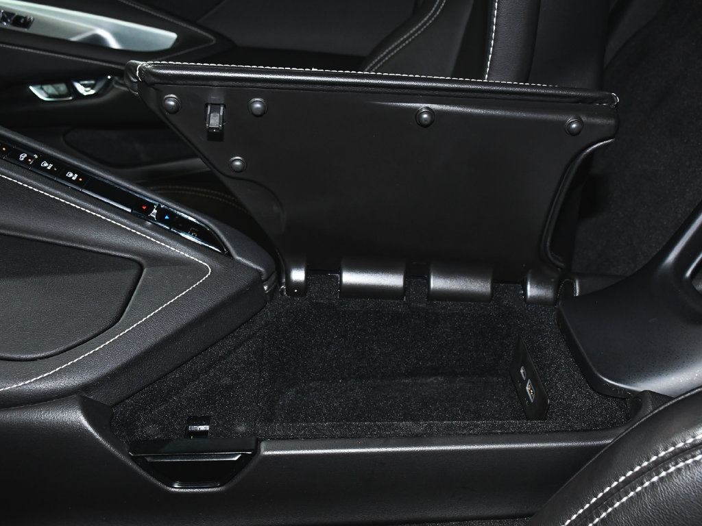 Used 2025 Chevrolet Corvette E-Ray AWD/4WD image 42