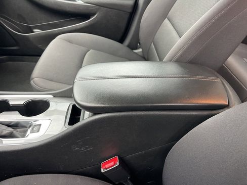 Used 2024 Chevrolet Malibu LT image 14