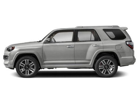 Used 2022 Toyota 4Runner Limited AWD/4WD image 3