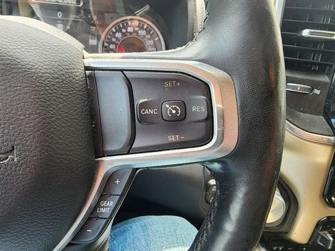 Used 2019 RAM 1500 Laramie image 15