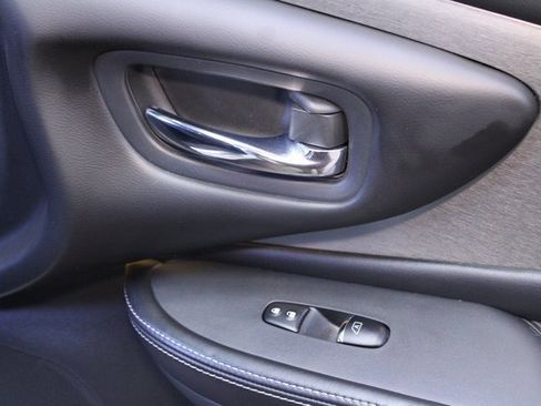 Used 2020 Nissan Murano SL image 9