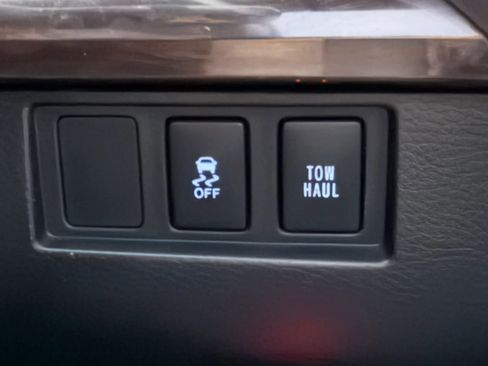 Used 2015 Toyota Tundra Limited w/ TRD Off Road Package image 39