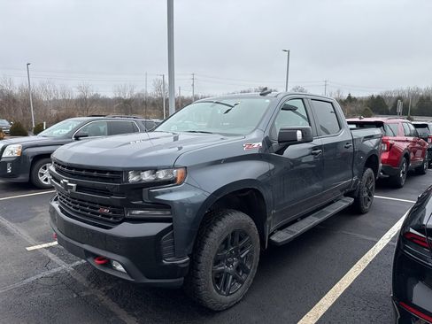 Used 2021 Chevrolet Silverado 1500 LT Trail Boss w/ LT Trail Boss Premium Package image 2
