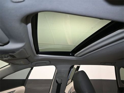 Used 2024 Toyota RAV4 XLE w/ Convenience Package image 12