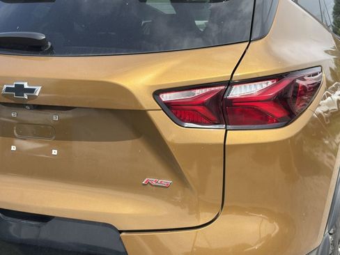 Used 2019 Chevrolet Blazer RS w/ Sun and Wheels Package AWD/4WD image 11