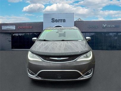 Used 2020 Chrysler Pacifica Limited w/ Advanced Safetytec Group
