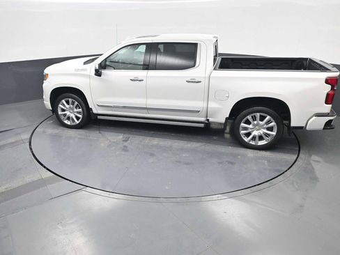 Used 2024 Chevrolet Silverado 1500 High Country image 31