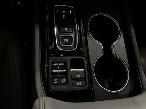 Used 2023 Honda Pilot Touring image 26