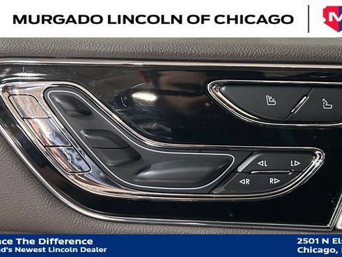 Used 2023 Lincoln Navigator Reserve AWD/4WD image 40