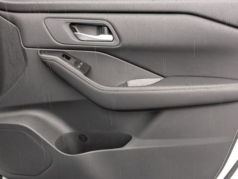 New 2026 Nissan Rogue SV w/ Cold Weather Package FWD image 29