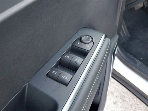 New 2026 GMC Acadia Elevation image 18