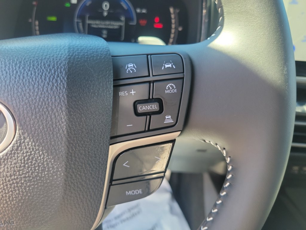 Used 2026 Toyota Camry SE w/ Multimedia Upgrade Package FWD image 22