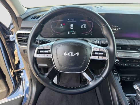 Used 2023 Kia Telluride EX image 25