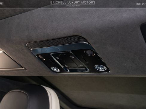 Used 2025 Bentley Flying Spur Plug-In Hybrid w/ First Edition Specification AWD/4WD image 31