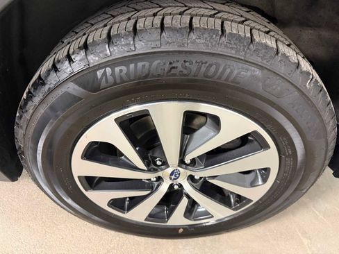 Used 2022 Subaru Outback Premium AWD/4WD image 9
