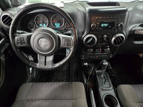 Used 2012 Jeep Wrangler Unlimited Sport image 10