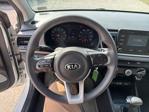 Used 2018 Kia Rio S image 19