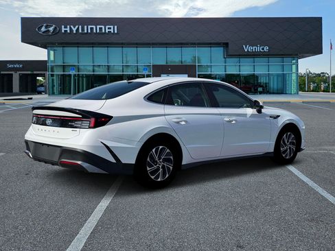 New 2026 Hyundai Sonata Blue FWD image 27
