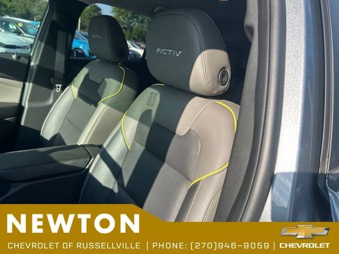 Used 2024 Chevrolet Trax ACTIV w/ Driver Confidence Package FWD image 5