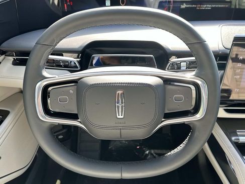 New 2026 Lincoln Nautilus Reserve image 24