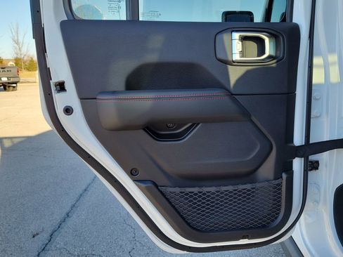 New 2026 Jeep Wrangler Unlimited Rubicon image 12