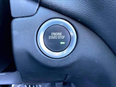 Used 2023 Chevrolet Equinox LT image 54