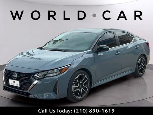 Used 2025 Nissan Sentra SR FWD image 7