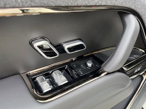 New 2026 Land Rover Range Rover Sport SE AWD/4WD image 13