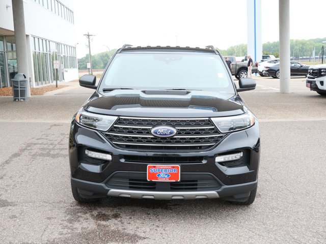 Certified 2023 Ford Explorer XLT w/ Equipment Group 202A AWD/4WD image 2