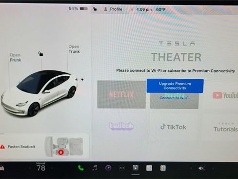 Used 2020 Tesla Model 3 Standard Range Plus image 47