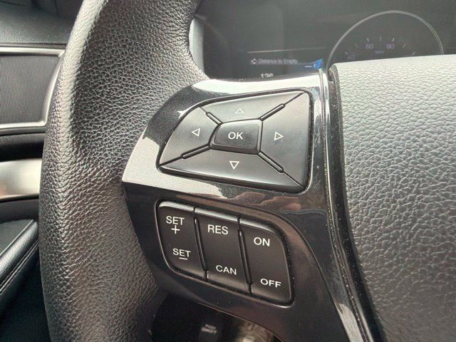 Used 2018 Ford Explorer XLT w/ Equipment Group 202A FWD image 46