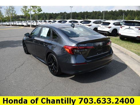 Used 2024 Honda Civic Sport image 5