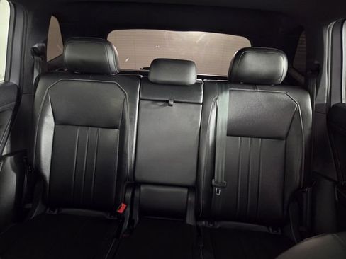Used 2024 Volkswagen Tiguan SE R-Line AWD/4WD image 22