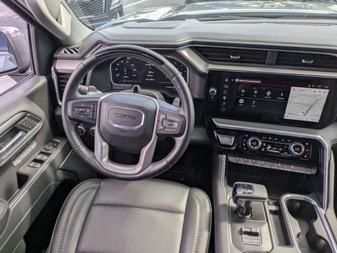 Used 2026 GMC Sierra 1500 Denali AWD/4WD image 18
