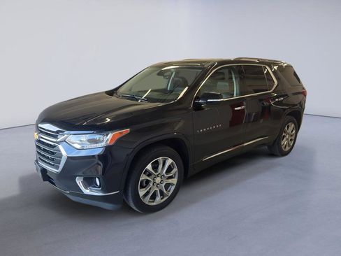 Used 2019 Chevrolet Traverse Premier AWD/4WD image 3